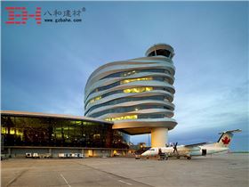 加拿大埃德蒙頓國際機場綜合辦公樓 加拿大埃德蒙頓國際機場綜合辦公樓