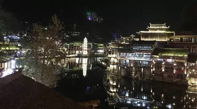 八和建材優(yōu)秀員工張家界魅力之旅21 八和建材優(yōu)秀員工張家界魅力之旅21